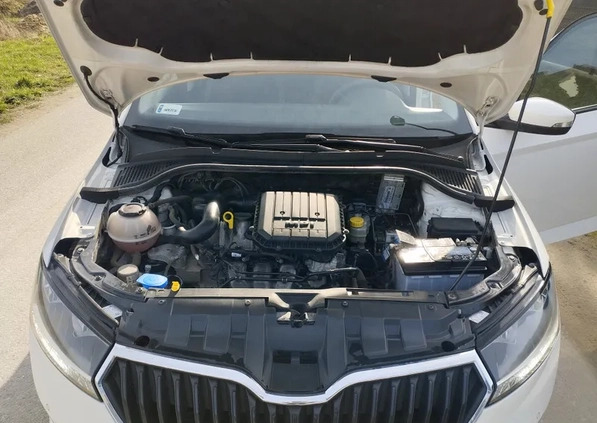 Skoda Fabia cena 23900 przebieg: 199000, rok produkcji 2019 z Oświęcim małe 154